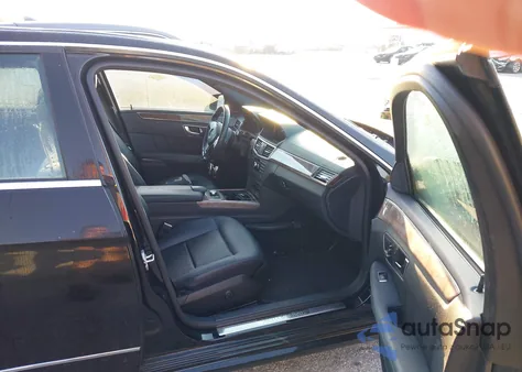 2013 Mercedes-Benz E 350 4Matic из США, поврежденный, VIN WDDHF8JB2DA721846